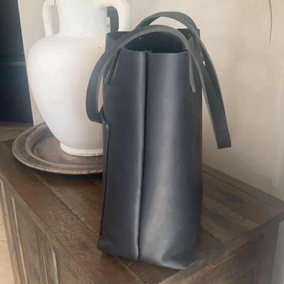 Portland leather Co. Small black leather tote - Picture 4 of 13